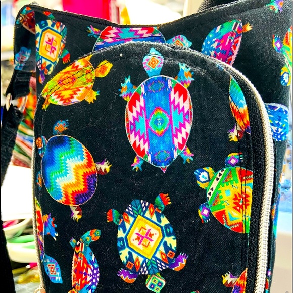 H20 water bottle bag with zipper pocket in front handmade by me  turtles - Picture 1 of 5